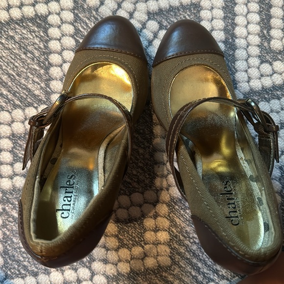 GUC 4 inch pumps by Charles David. Size 7B. Olive and brown. - Picture 9 of 13